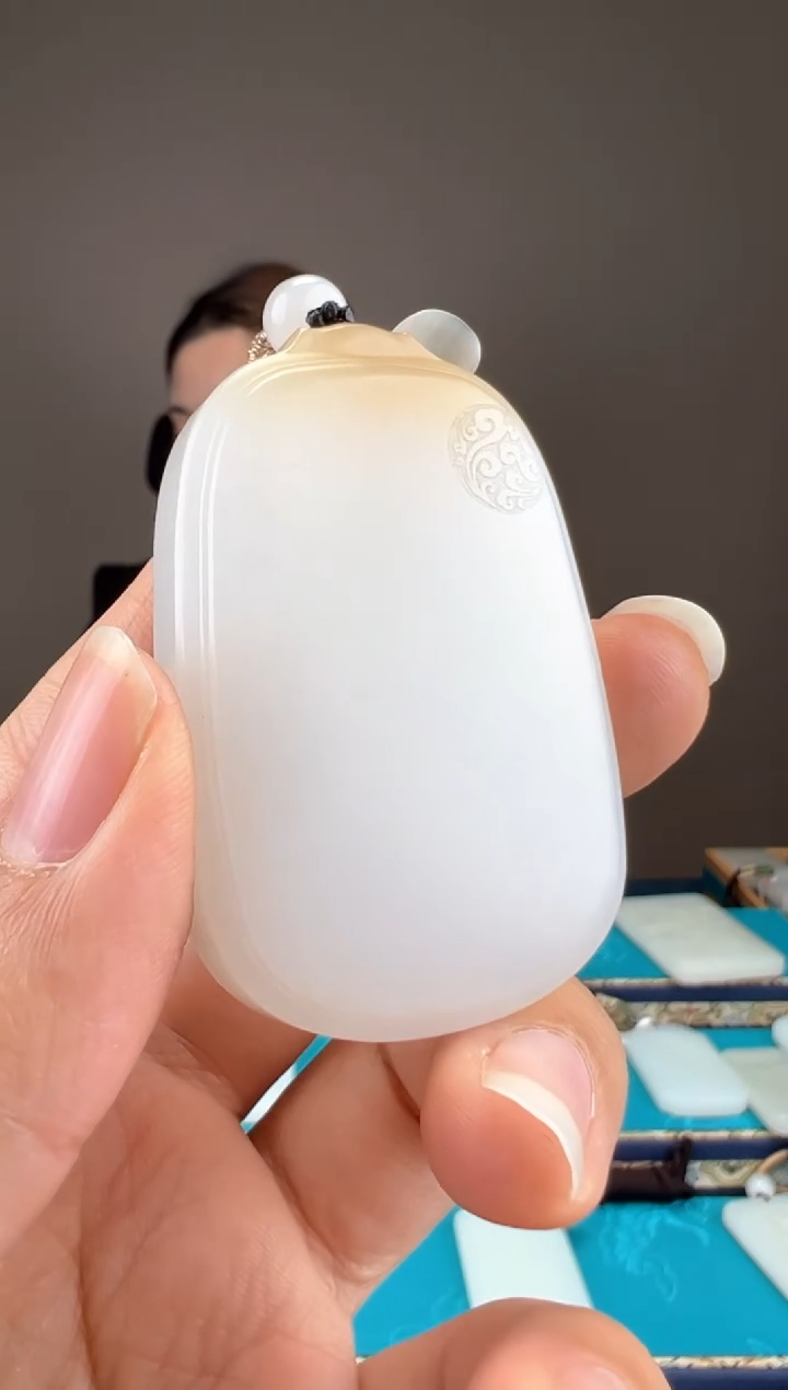 【闪购商品】和田玉颈饰未镶嵌1