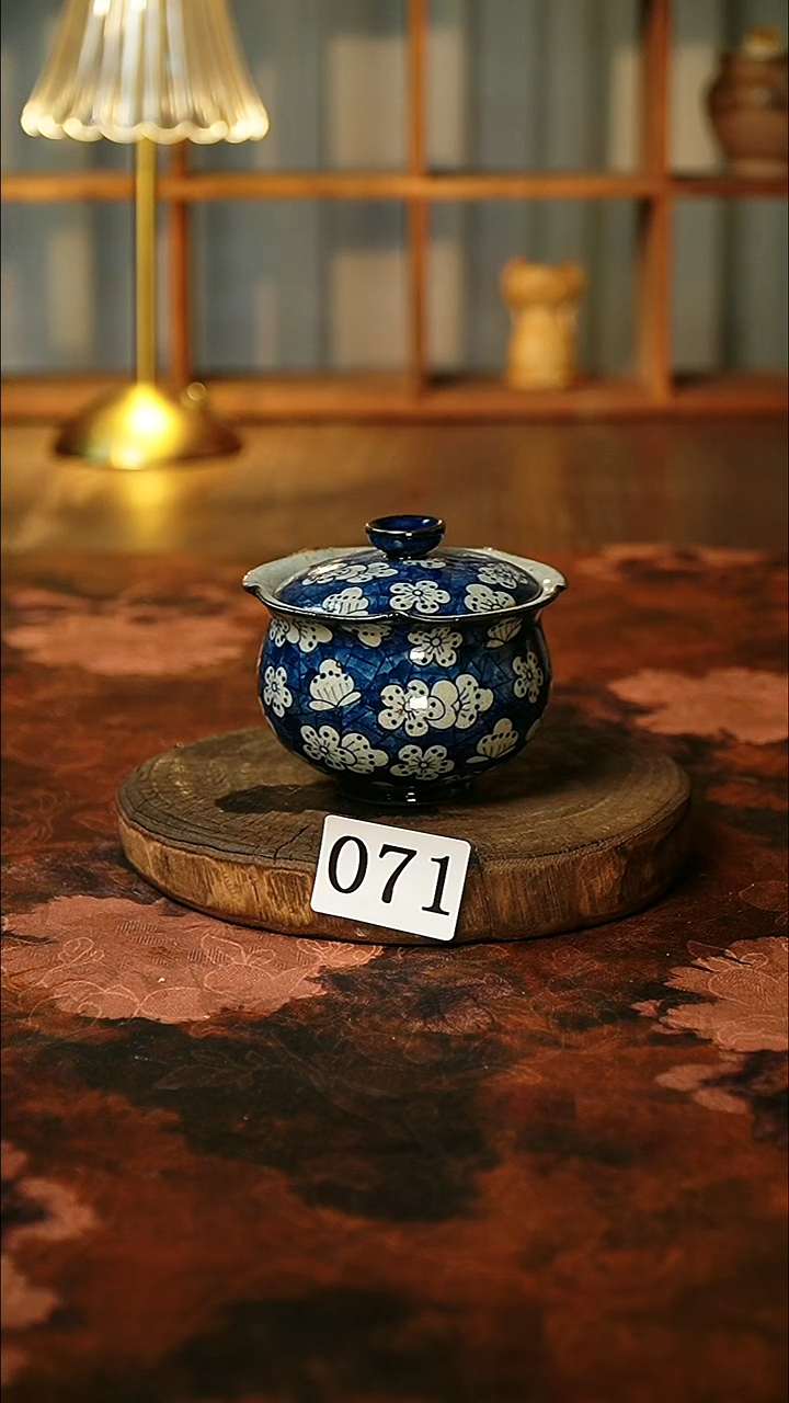 茶碗............071
