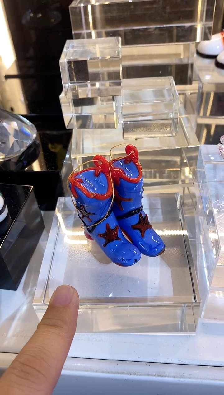 琉璃手工艺品靴子一双