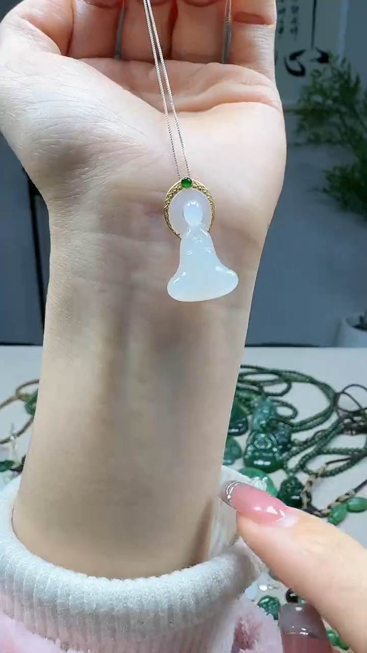 吊坠(不含链)18K金镶嵌和田玉1