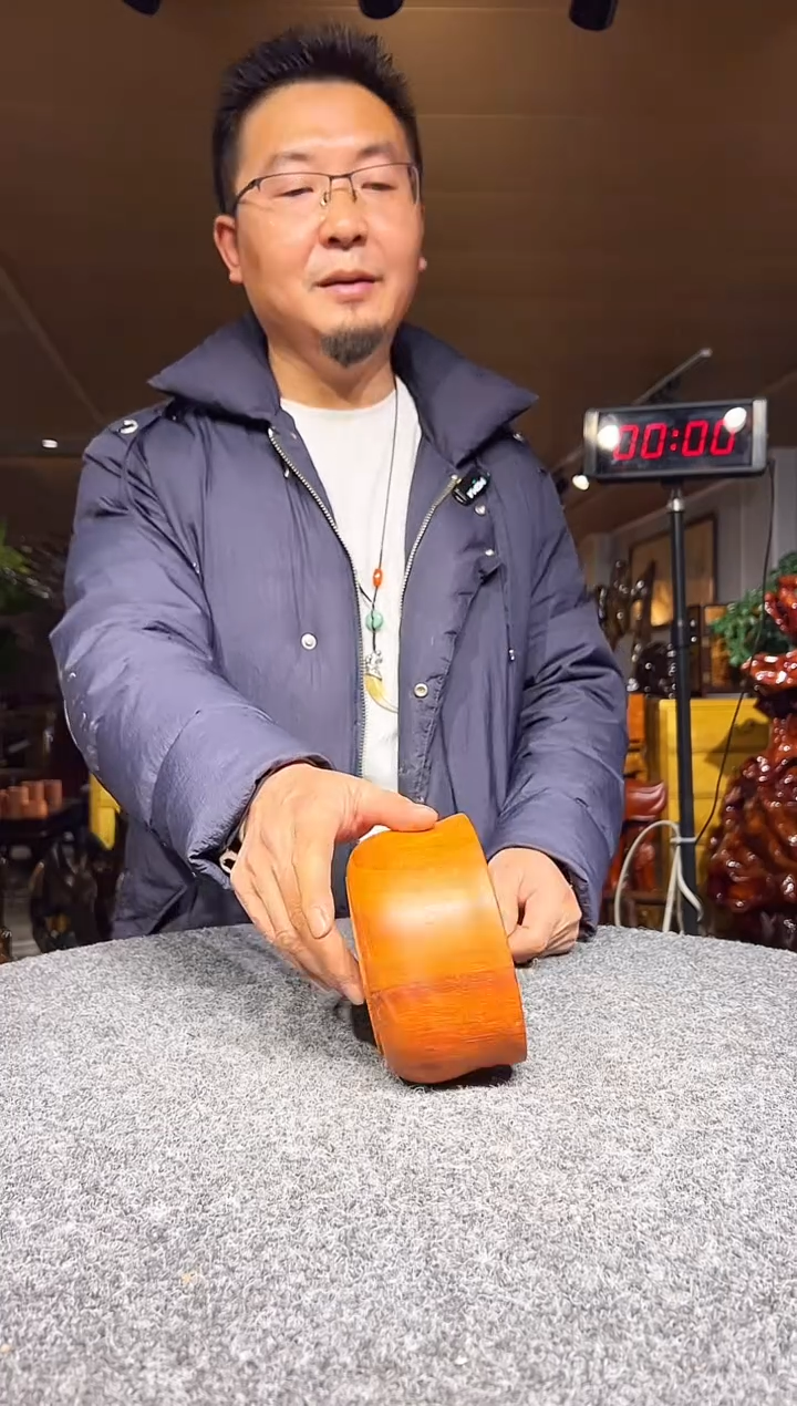 金丝楠木雕款￥***狼红花梨