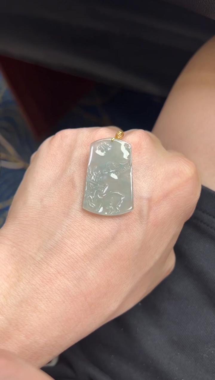 翡翠未镶嵌吊坠(不含链)舒益一鹿有你牌子