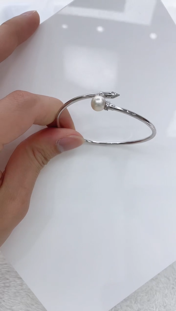 【闪购商品】海水珍珠手镯银S925镶嵌海水珍珠手镯