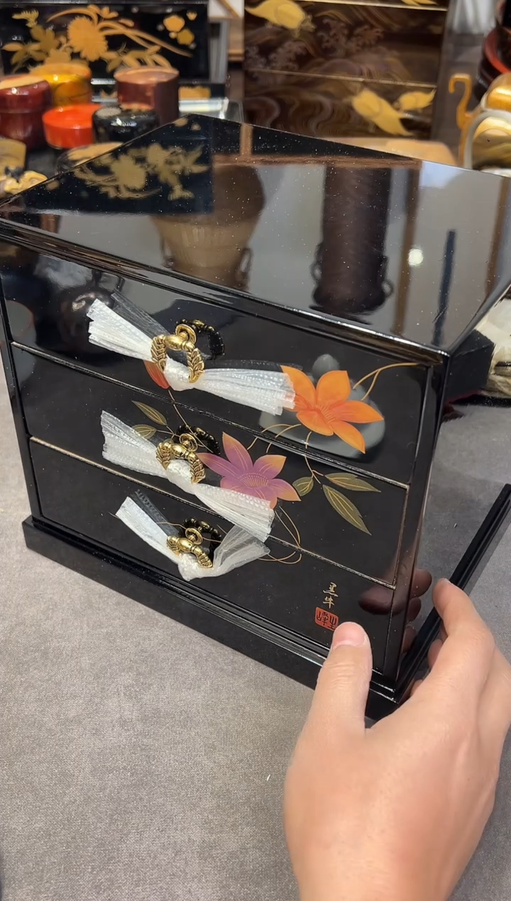 金莳绘 三层小柜