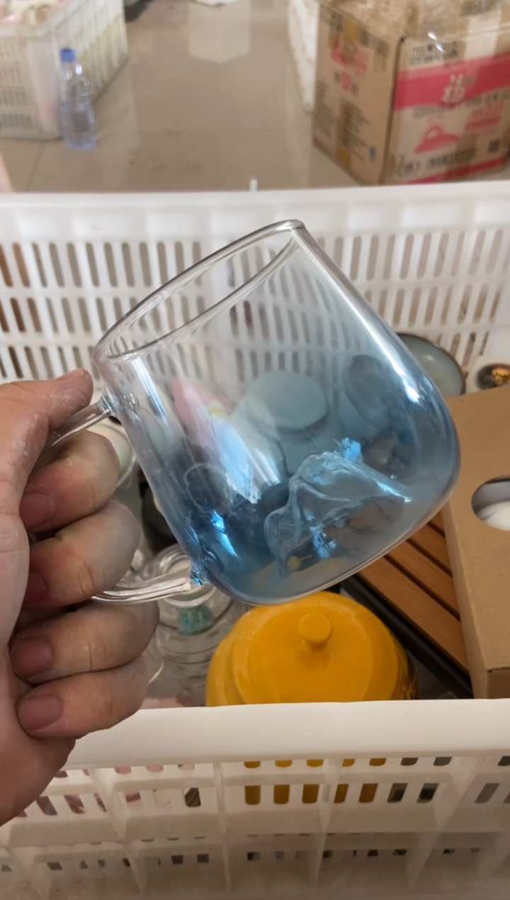 杯无运费险有瑕疵的摄影的产品有使用过的痕迹有点脏介意勿拍