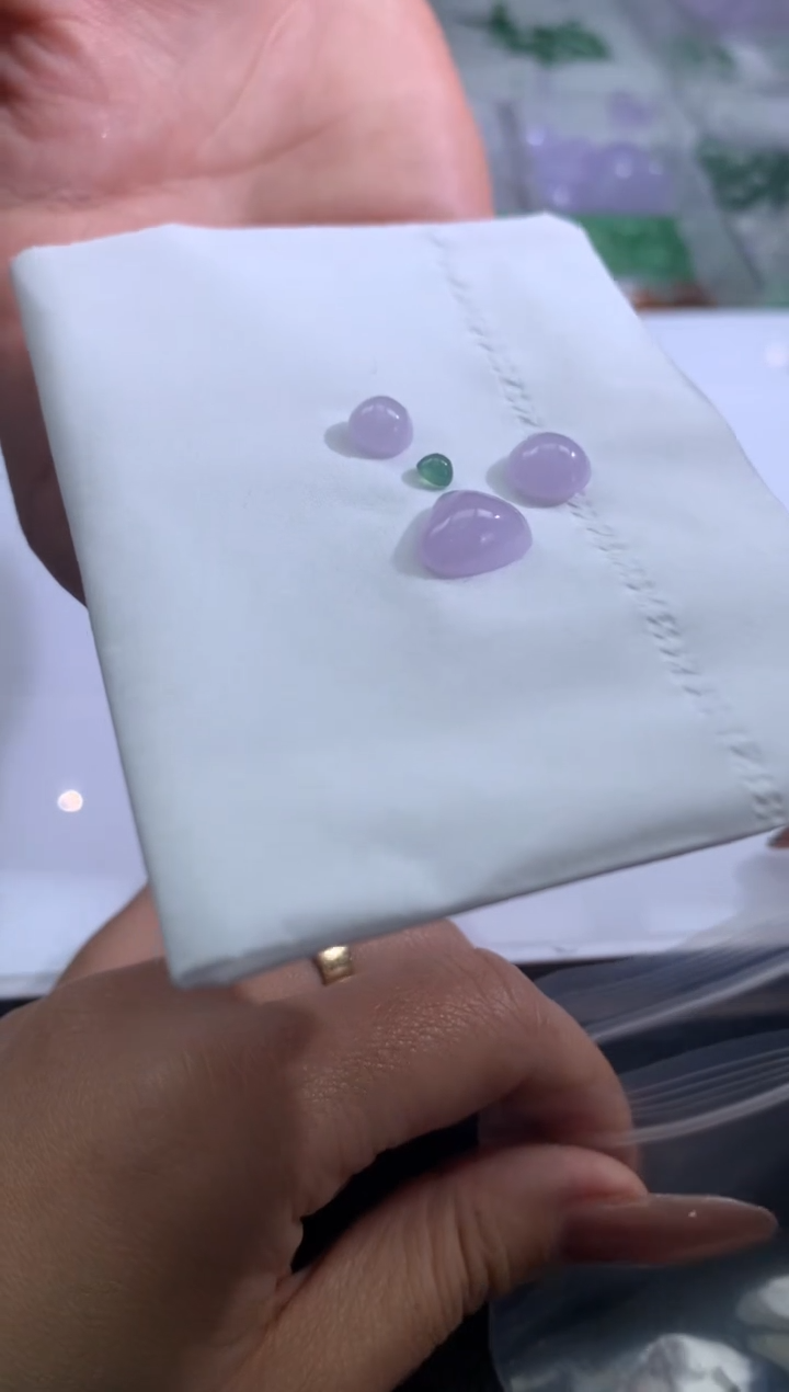 【闪购商品】定制翡翠未镶嵌翡翠