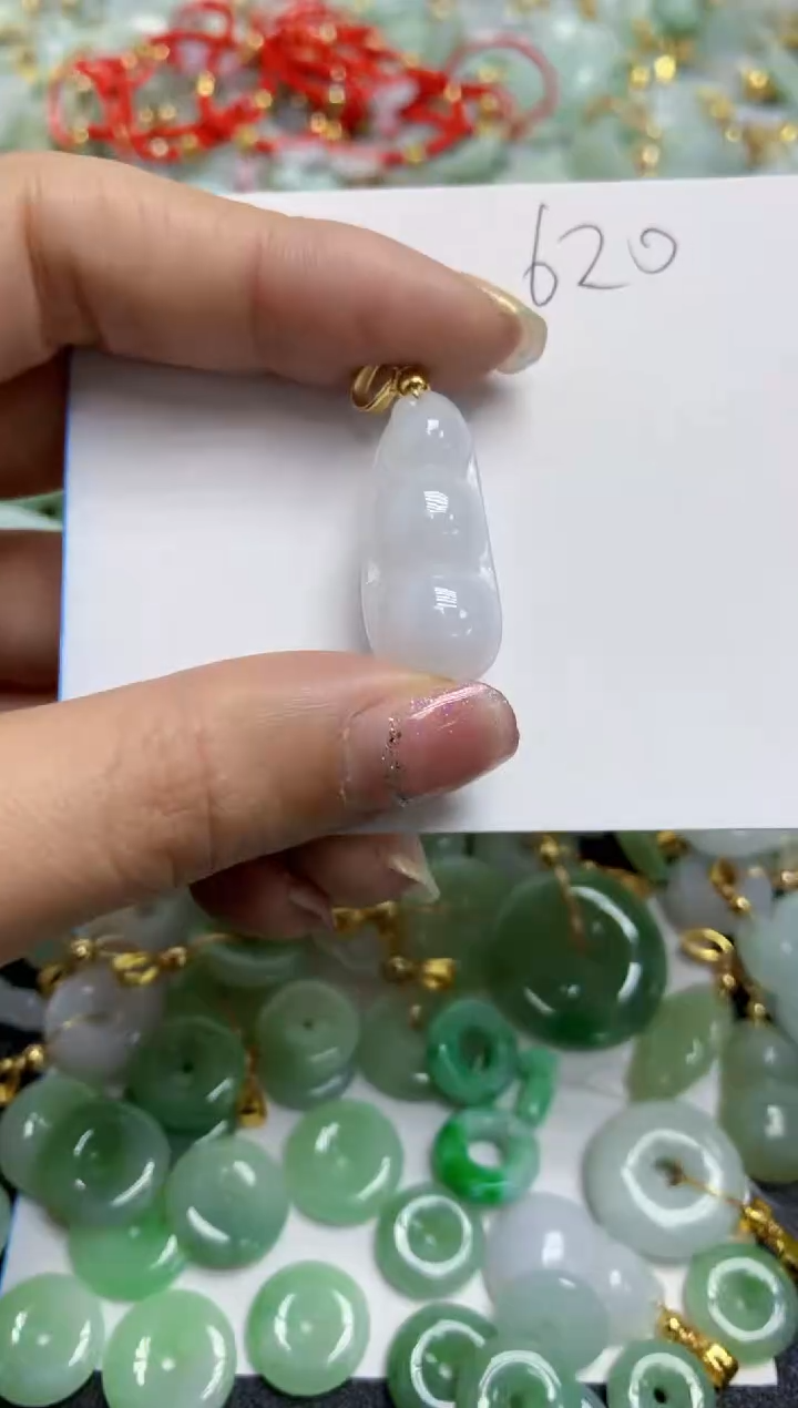 【闪购商品】翡翠颈饰合金天然翡翠A货