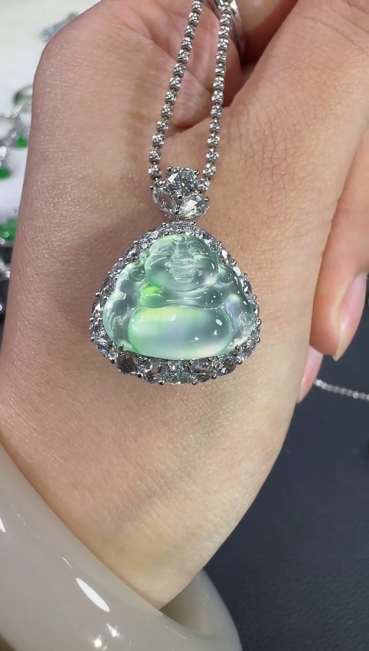 吊坠(不含链)18K金镶嵌翡翠C119|69800