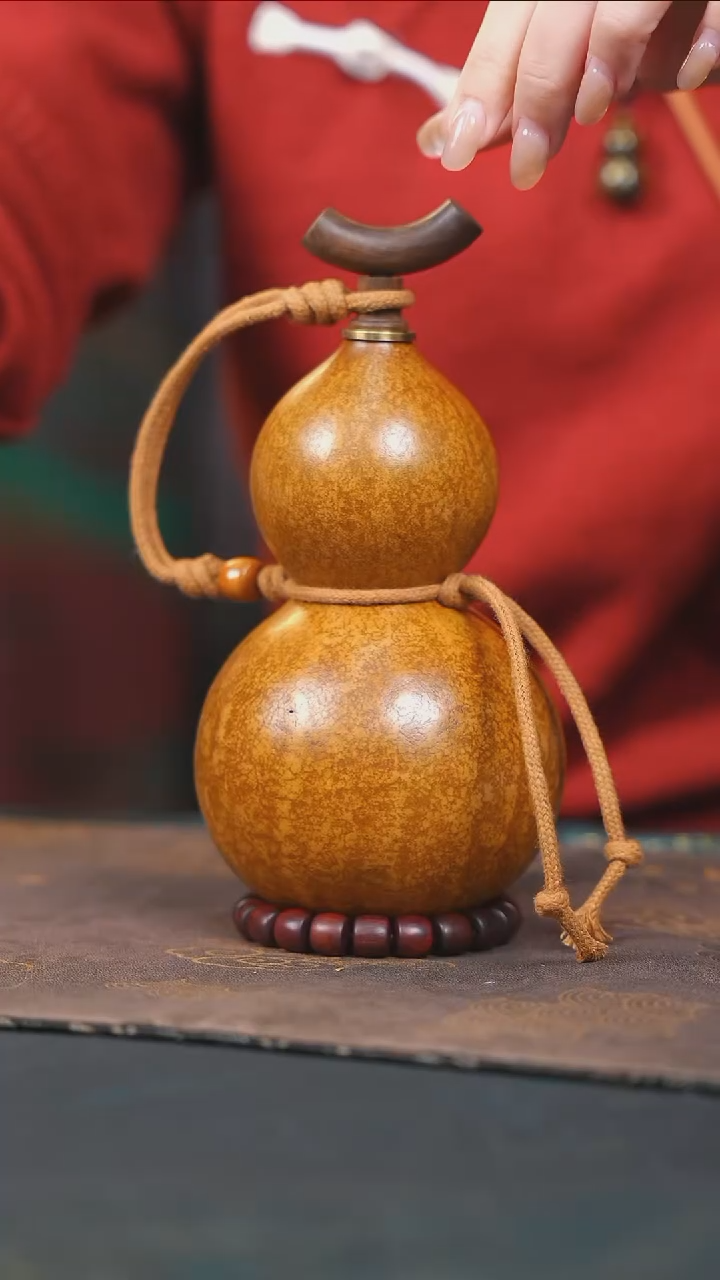 【闪购商品】RR146大漆酒葫芦不包手串及旋转底座