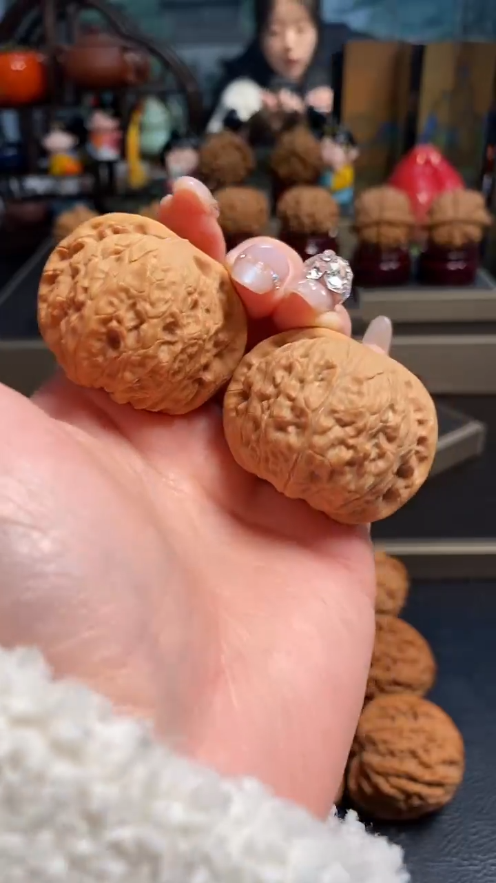 【闪购商品】文玩核桃吊坠D680乾隆磨41