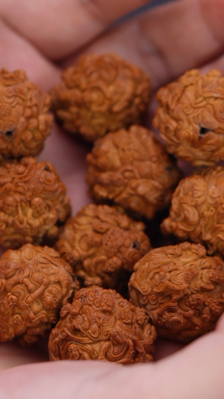 【闪购商品】橄榄核其他2.7陈笑笑108罗汉拜如来