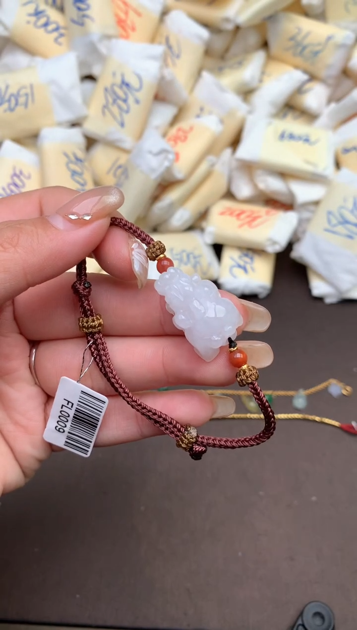 【闪购商品】翡翠手绳未镶嵌一