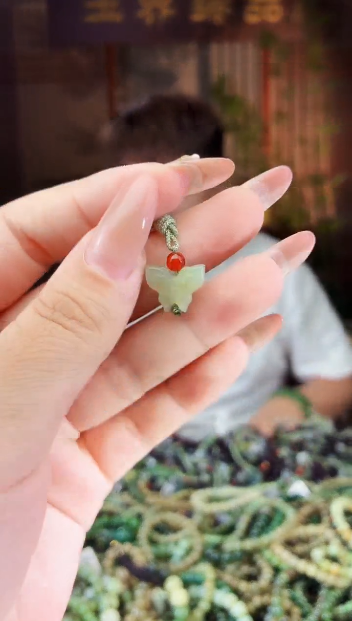 和田玉未镶嵌颈饰拍一发一