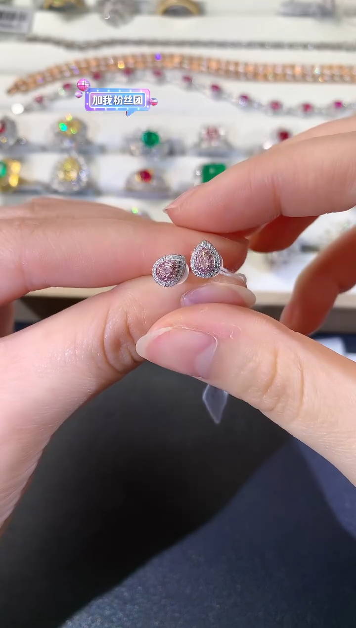 【闪购商品】钻石耳饰18K金镶嵌R518|4800