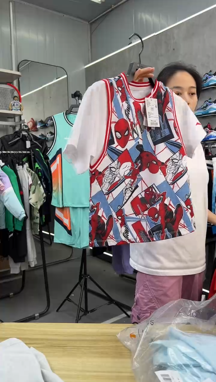 安踏儿童衣服尺码 ：120