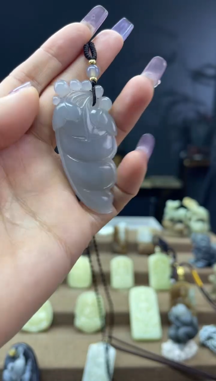 颈饰未镶嵌和田玉1