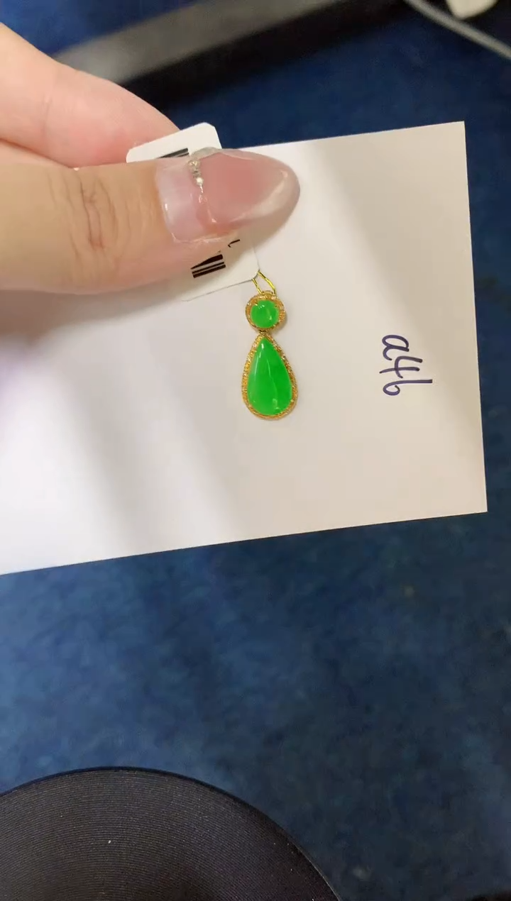 【闪购商品】翡翠颈饰18K金镶嵌000000000000