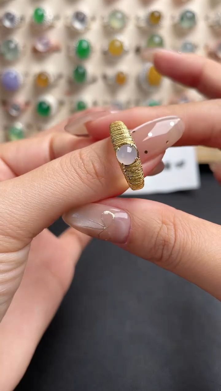 【闪购商品】翡翠戒指银S925镶嵌一物一证一礼盒