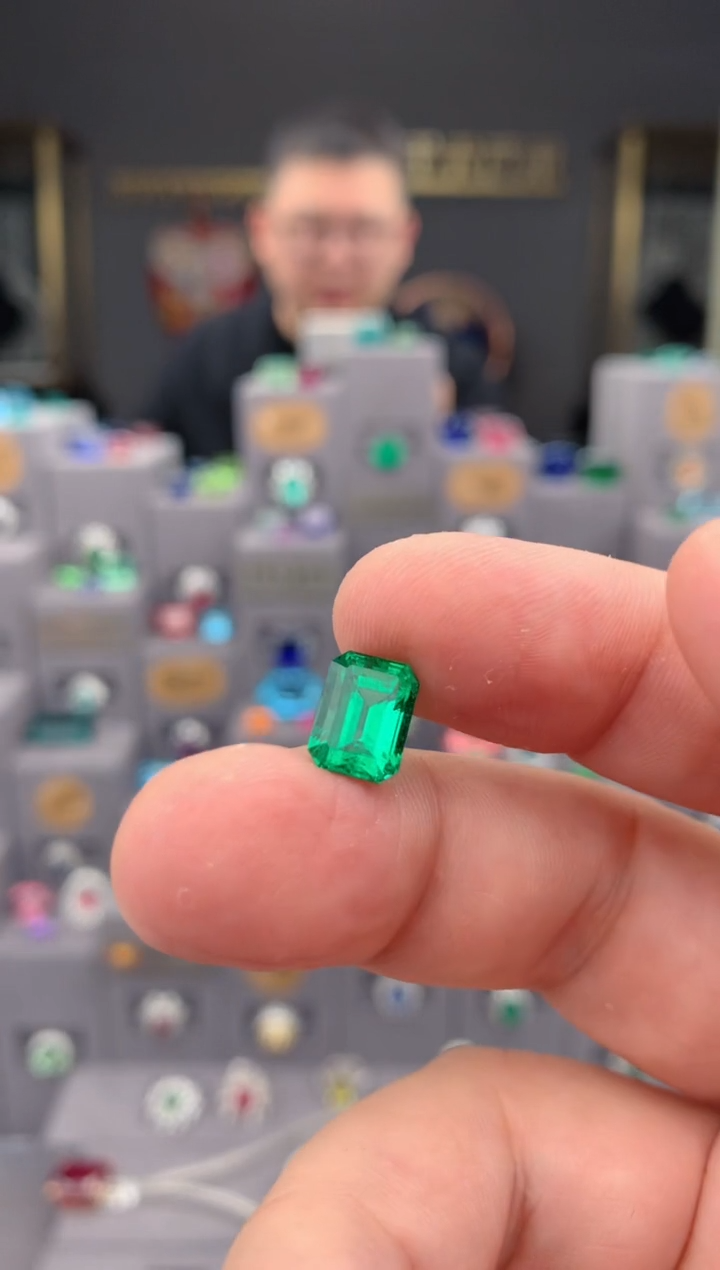 【闪购商品】祖母绿裸石未镶嵌3ct祖母绿