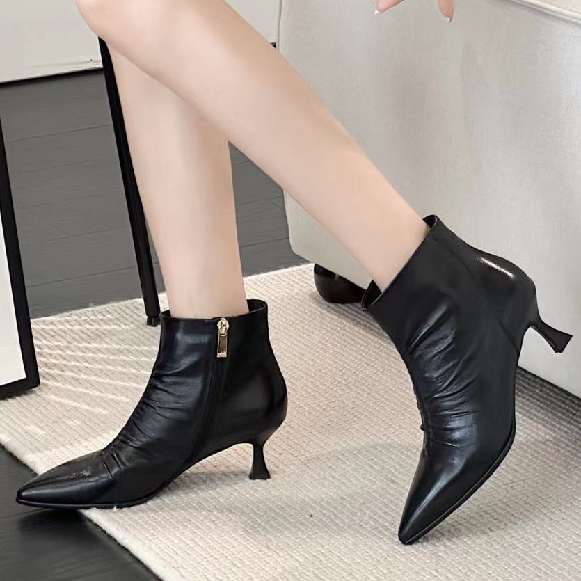细跟羊皮短靴新款黑色6063