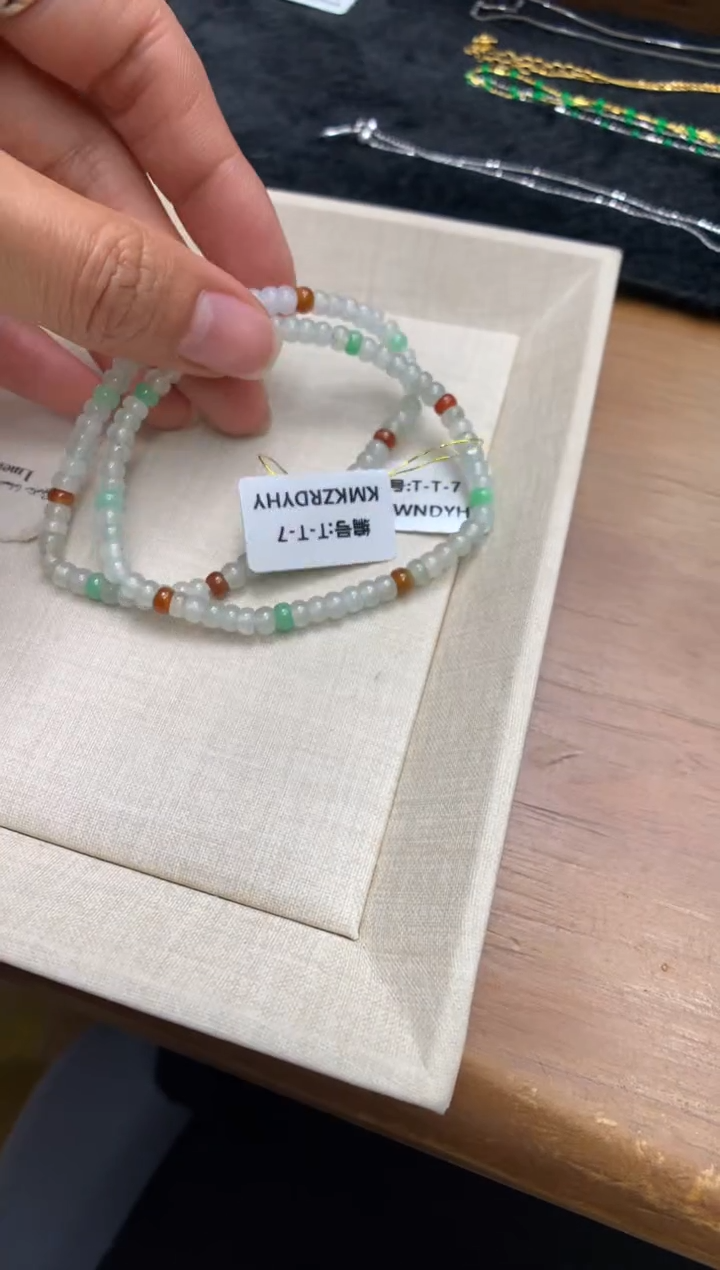 【闪购商品】翡翠颈饰未镶嵌手串多样性发一条