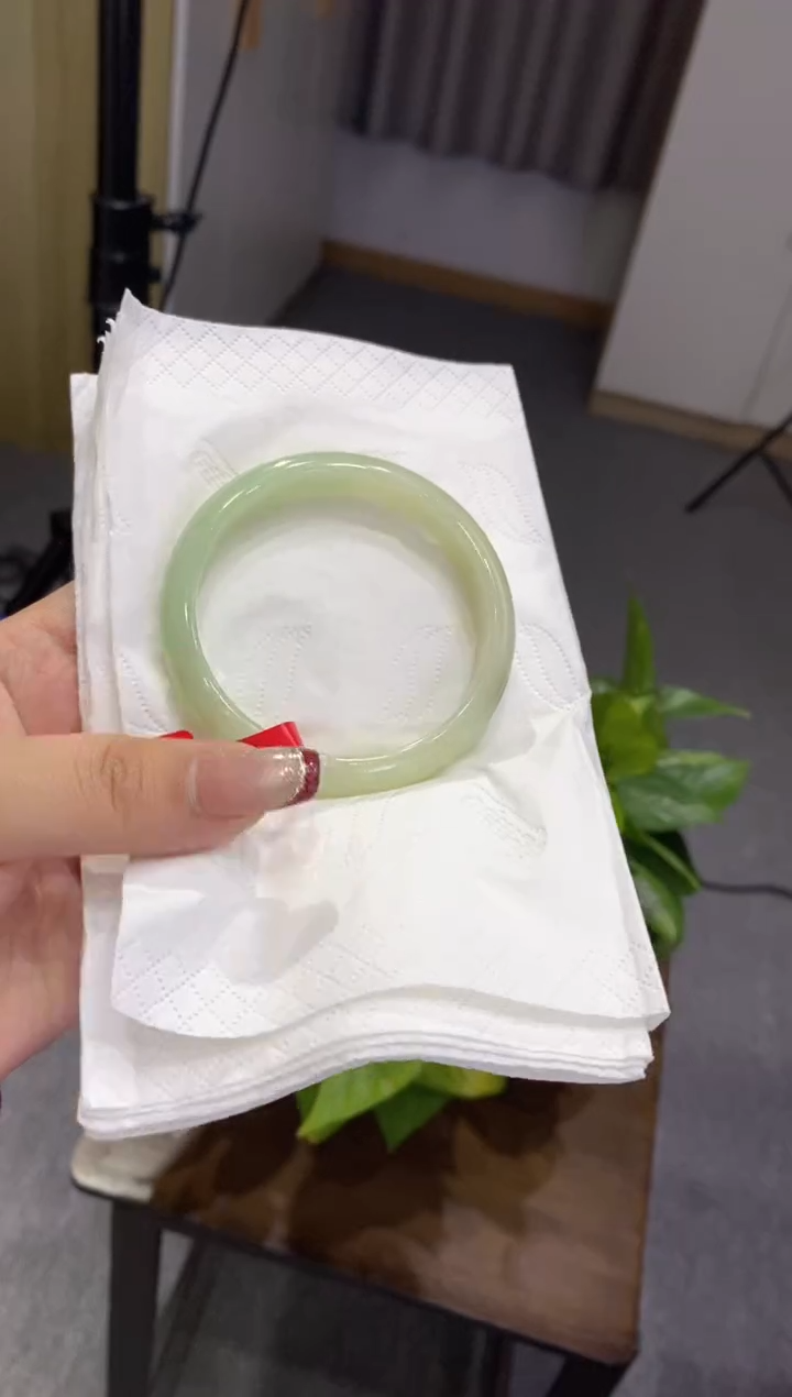 【闪购商品】翡翠手镯未镶嵌00006281