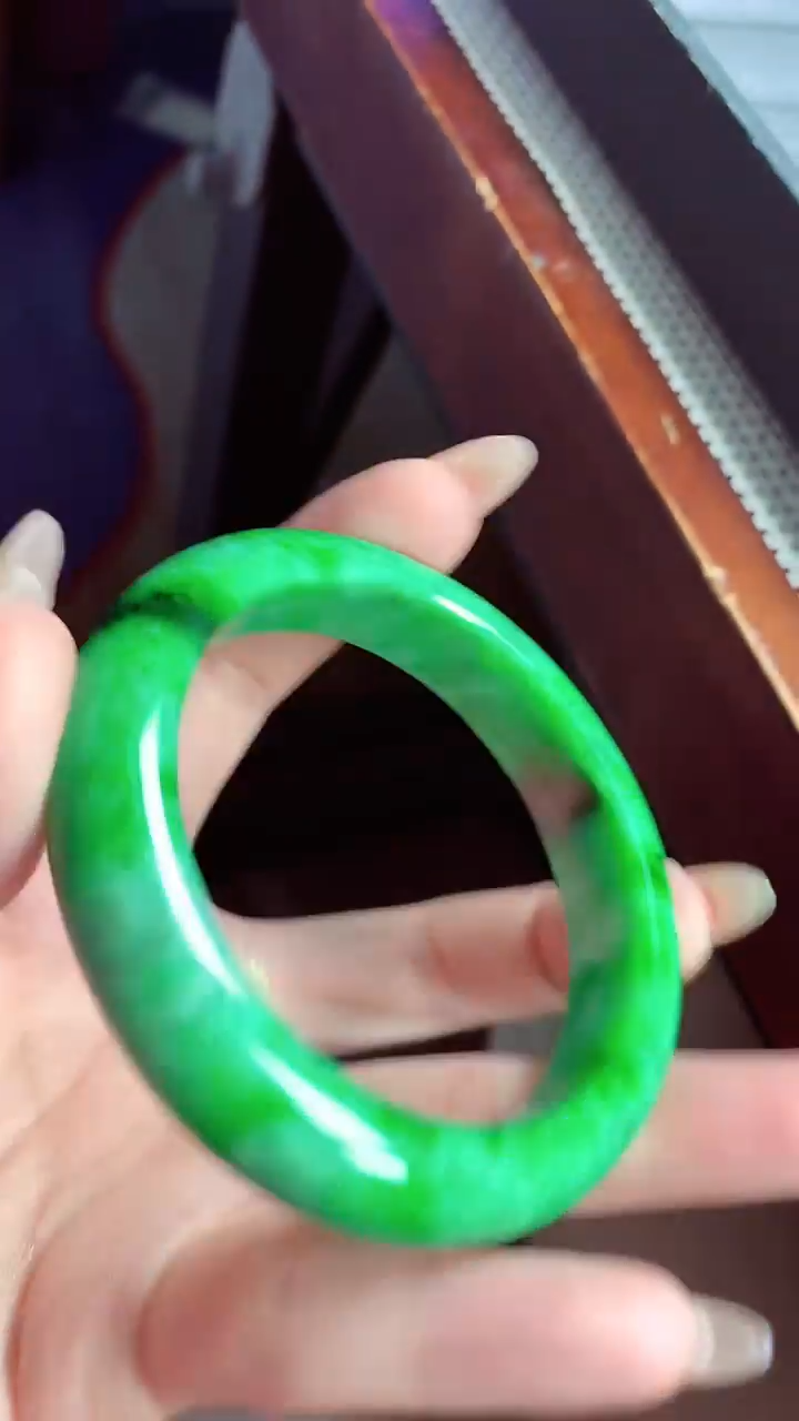 【闪购商品】翡翠手镯未镶嵌手镯