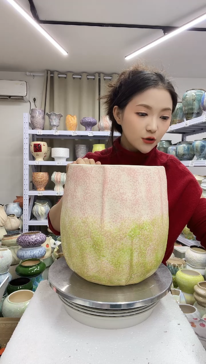 【1.3】花盆尺寸高：26 口：20