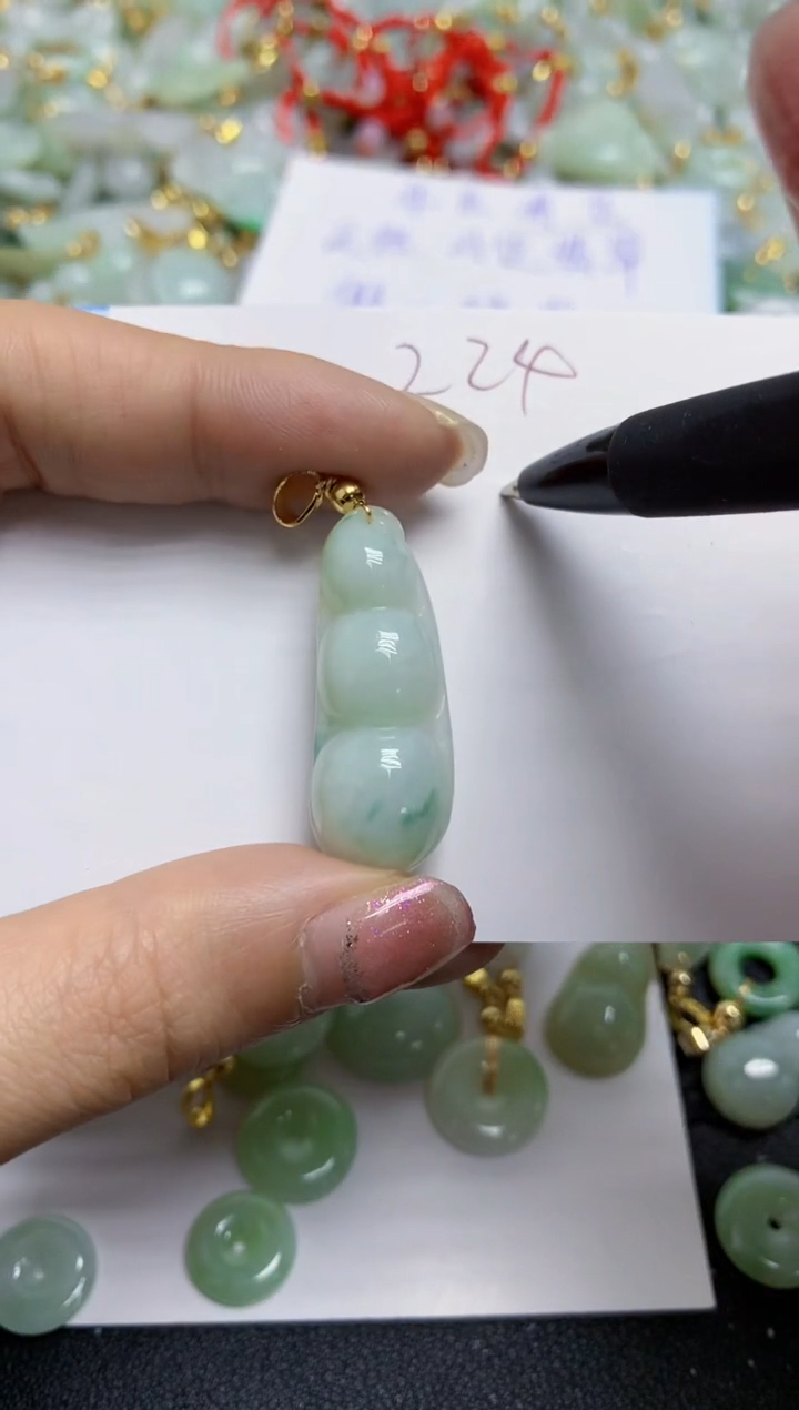 【闪购商品】翡翠颈饰合金天然翡翠A货