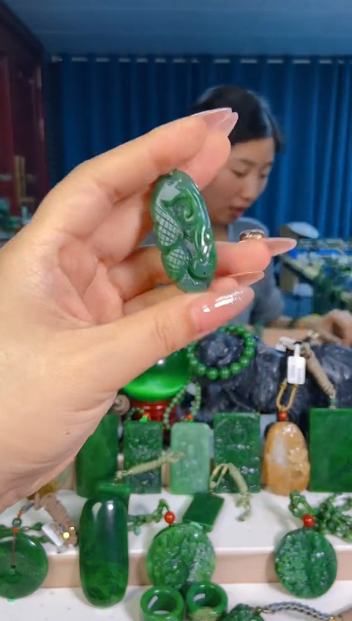 和田玉未镶嵌挂件1