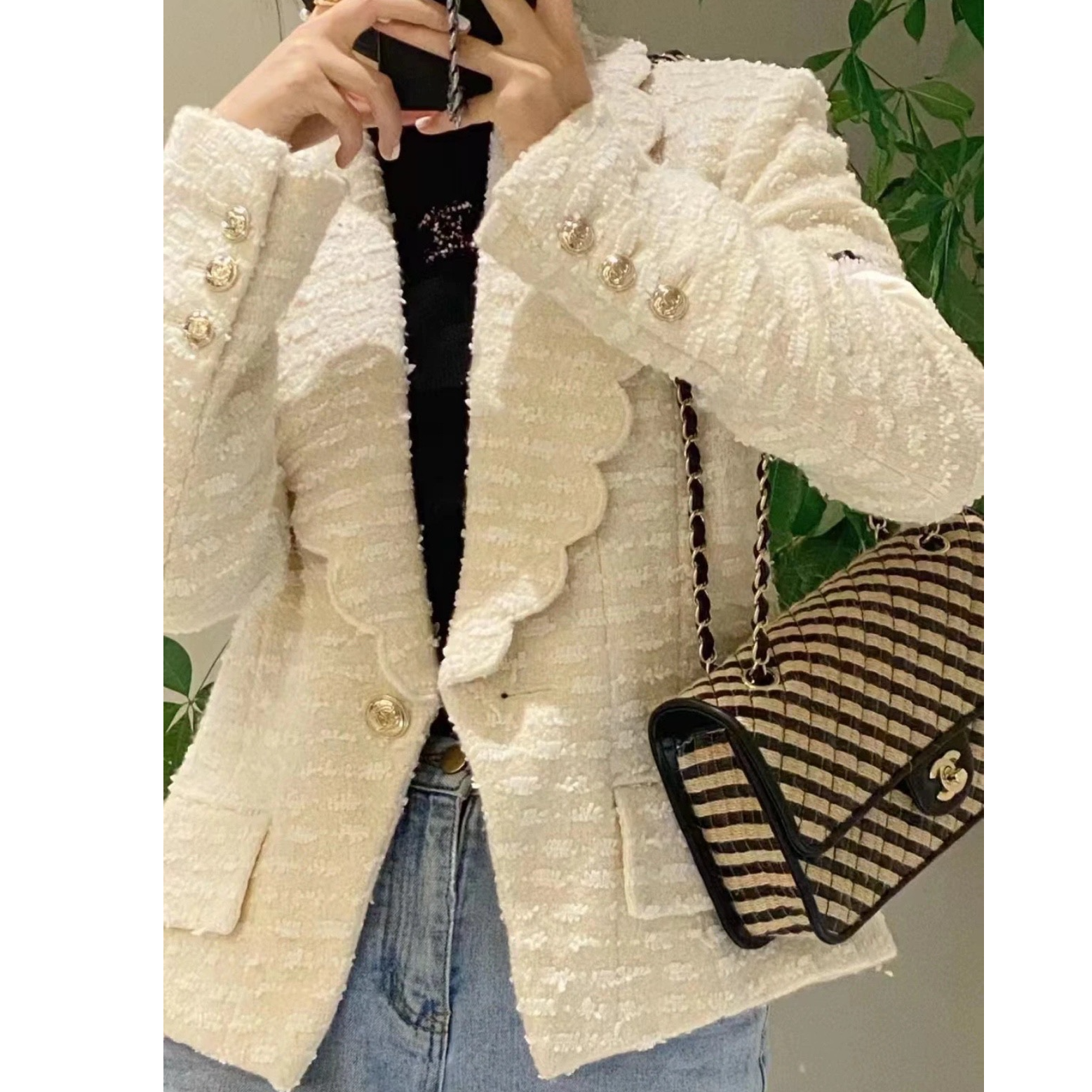 99新 Chanel/香奈儿 白色花瓣翻领两口袋外套/f36/编号0597