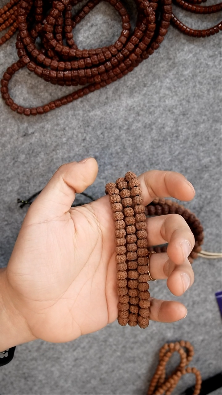 【闪购商品】金刚菩提吊坠平细108尺寸8左右无黄