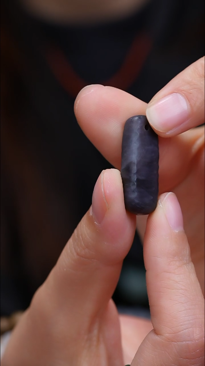 未镶嵌和田玉挂件烟紫吊坠