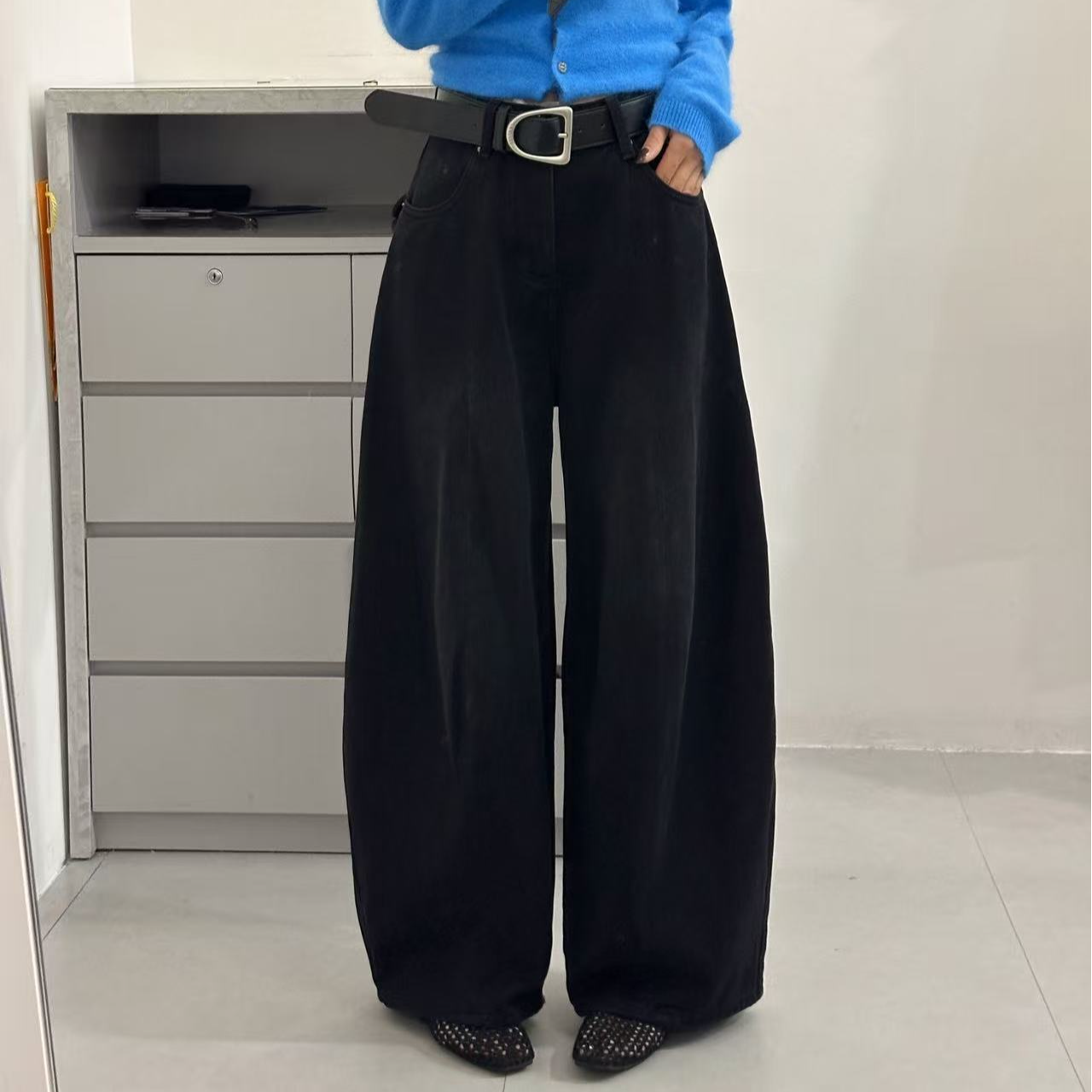 2025秋冬新款加绒高腰阔腿牛仔裤女宽松显瘦小个子弯刀裤 配腰带