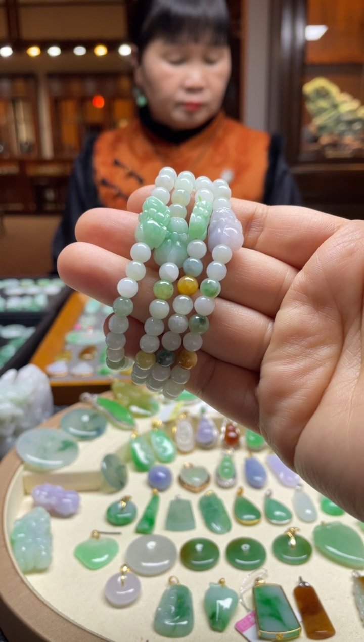 【闪购商品】翡翠手链未镶嵌圆珠