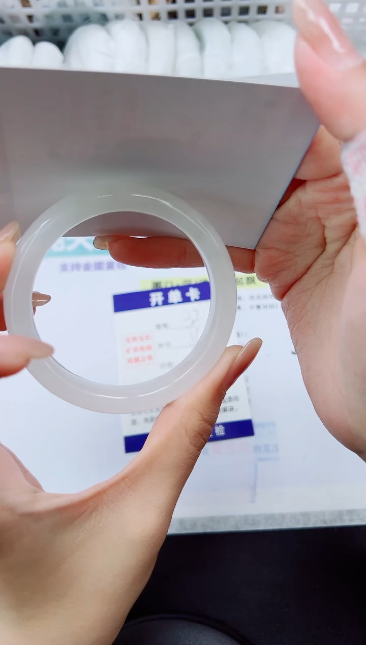 石英质玉手镯未镶嵌A327-56.3