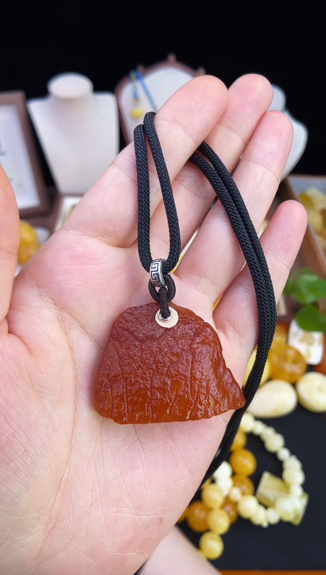 琥珀未镶嵌珠宝奇石柒月