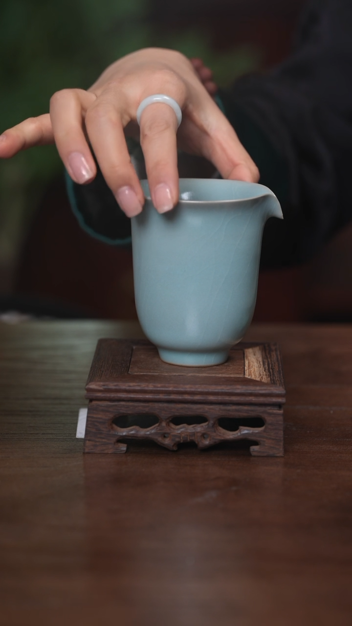 【闪购商品】清凉寺原产地仿古釉手工汝瓷异型公道