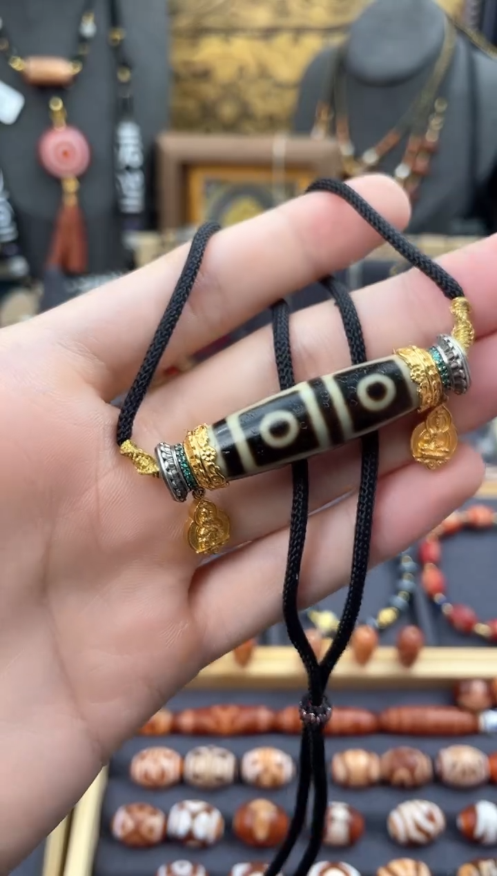 【闪购商品】玛瑙/玉髓颈饰银S925镶嵌上肯高品四眼锁骨链