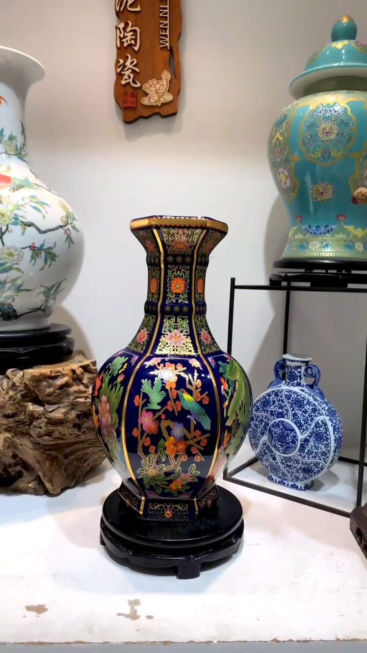 【闪购商品】景德镇陶瓷花瓶摆件1
