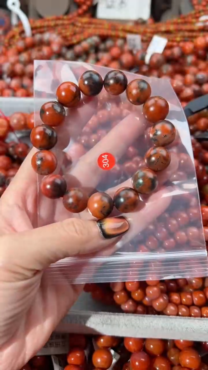 【闪购商品】南红玛瑙手串未镶嵌14+