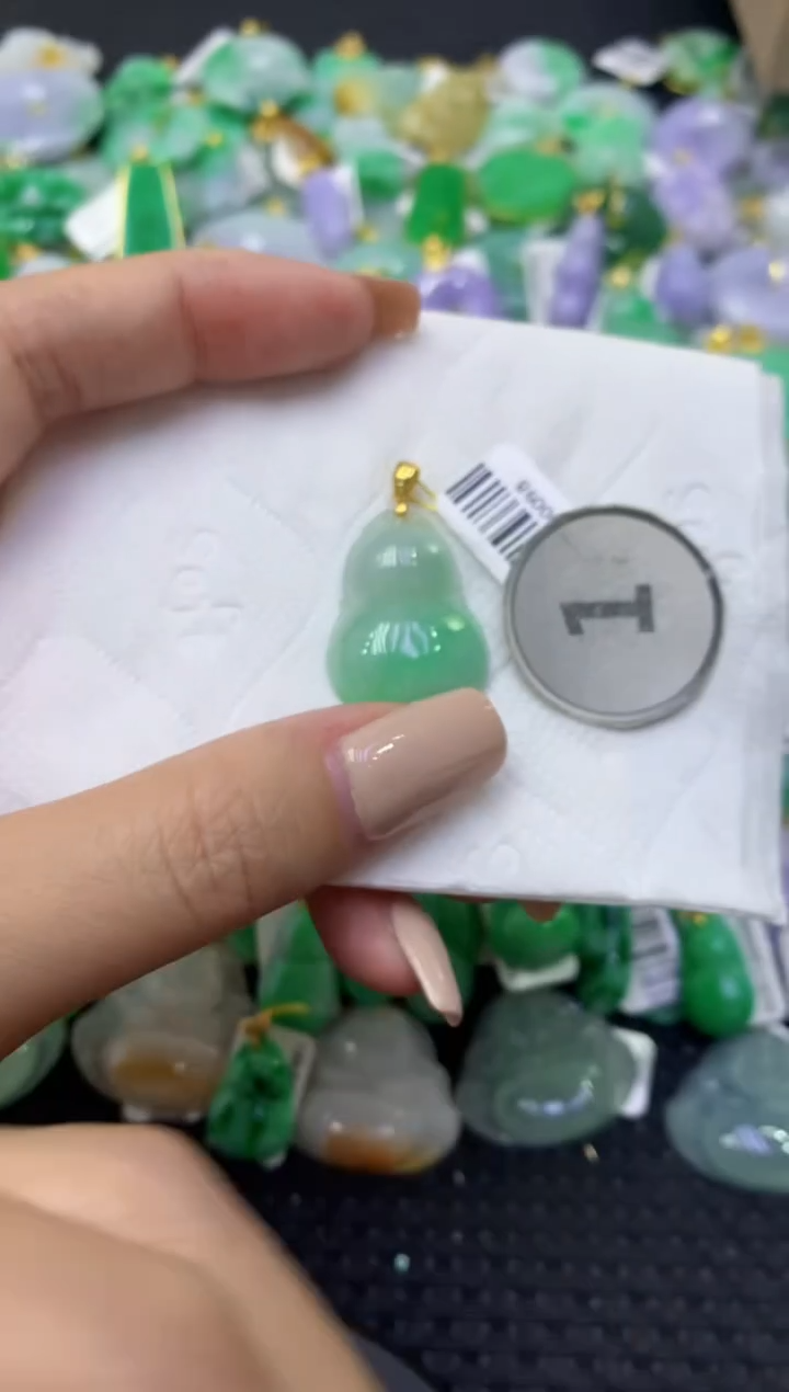 颈饰未镶嵌翡翠天然缅甸翡翠A货