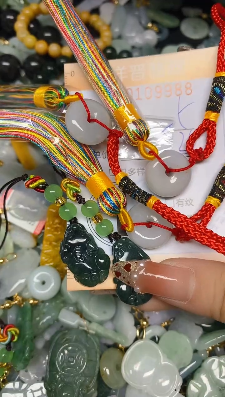 【闪购商品】翡翠颈饰未镶嵌闪购0109988