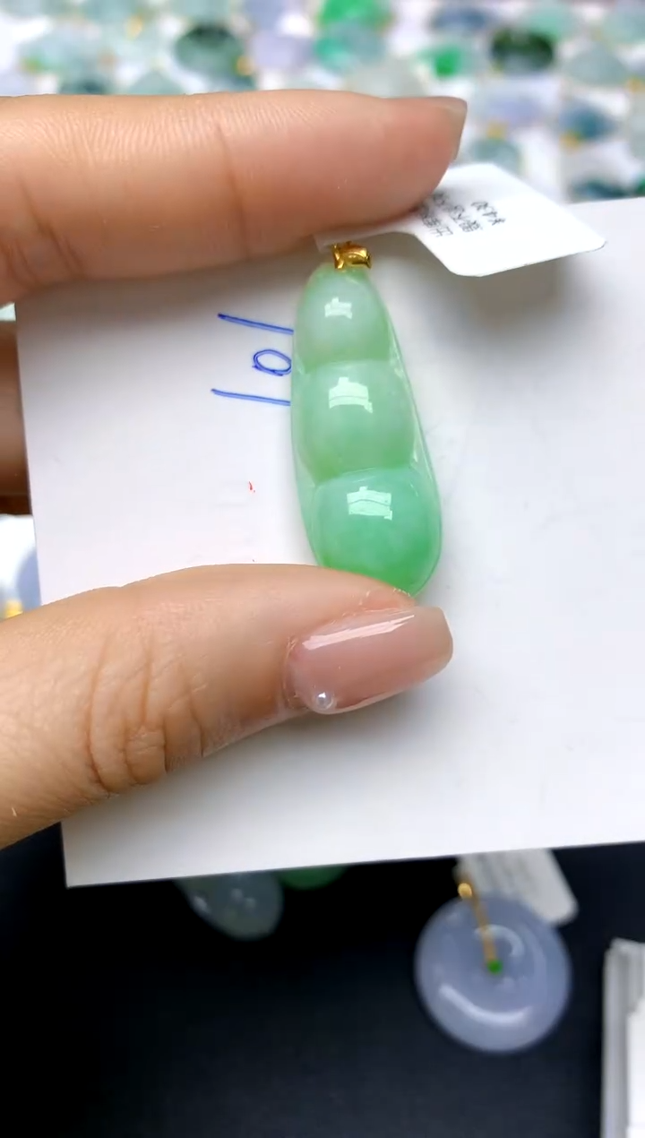 【闪购商品】翡翠颈饰18K金镶嵌101天然A货翡翠