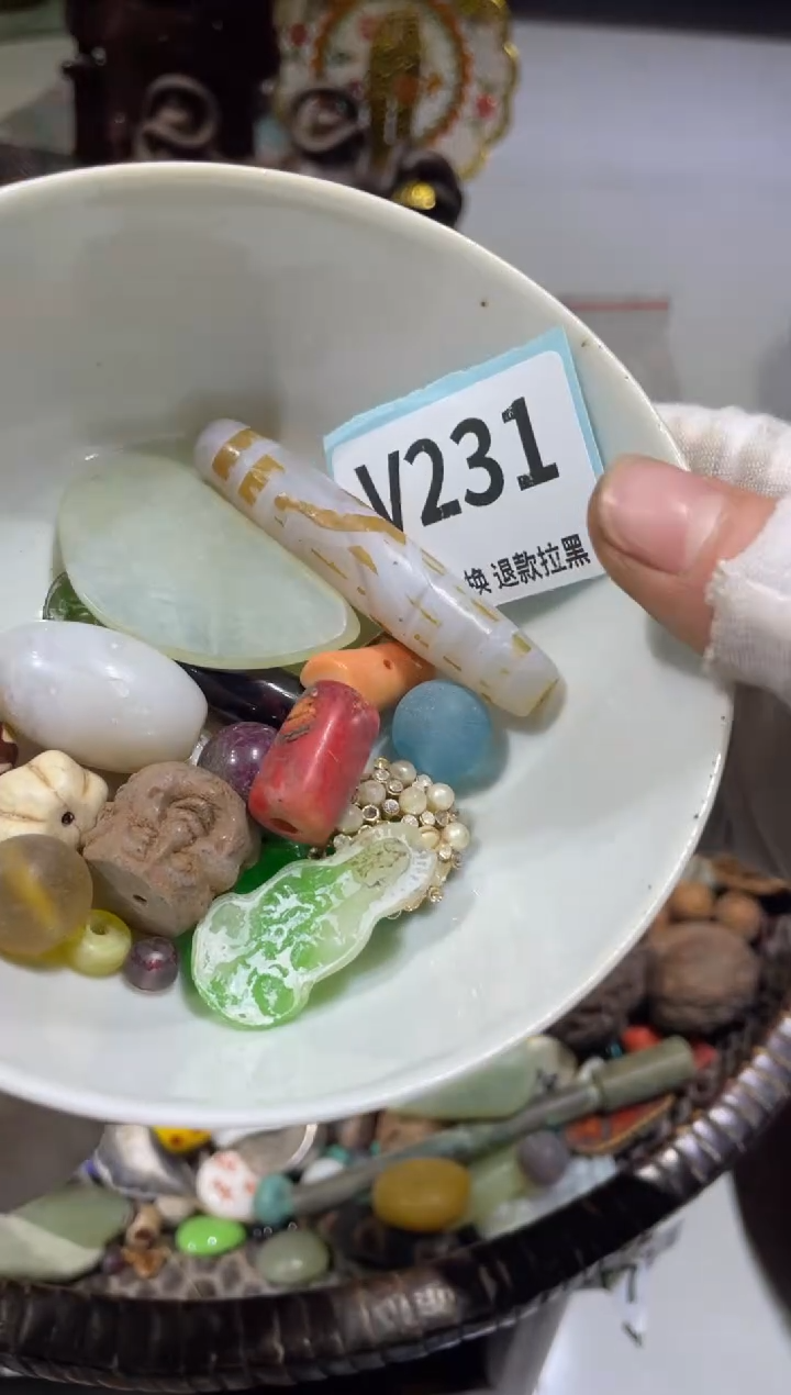 瓷片肉*晨怡直播链接火爆