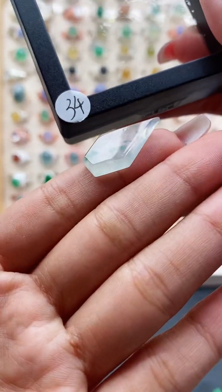 【闪购商品】翡翠裸石缅甸天然A货翡翠裸石+