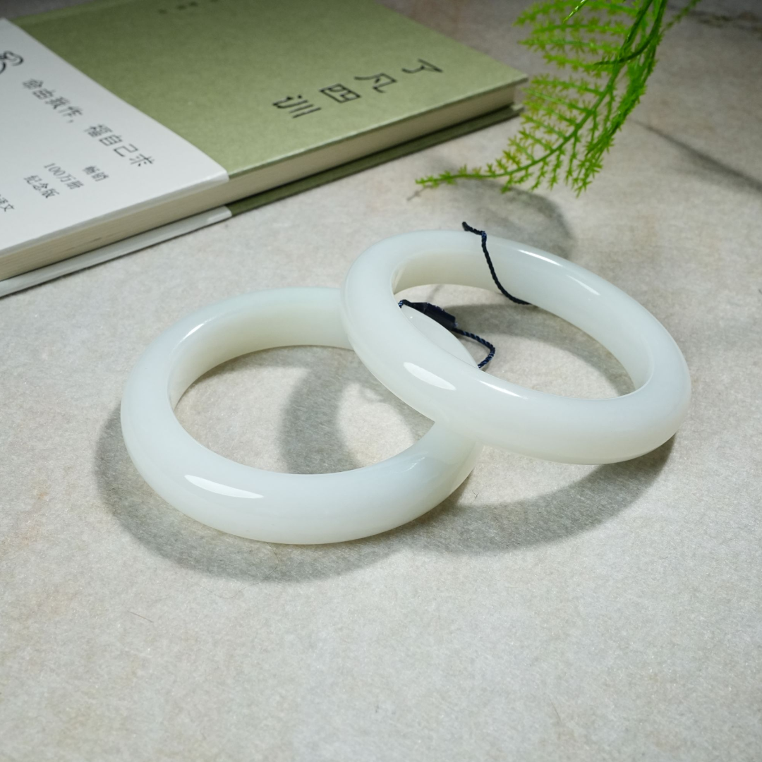 【睿泽鉴宝】和田玉俄料羊脂级白玉手镯(54-58）12*10 XS3099