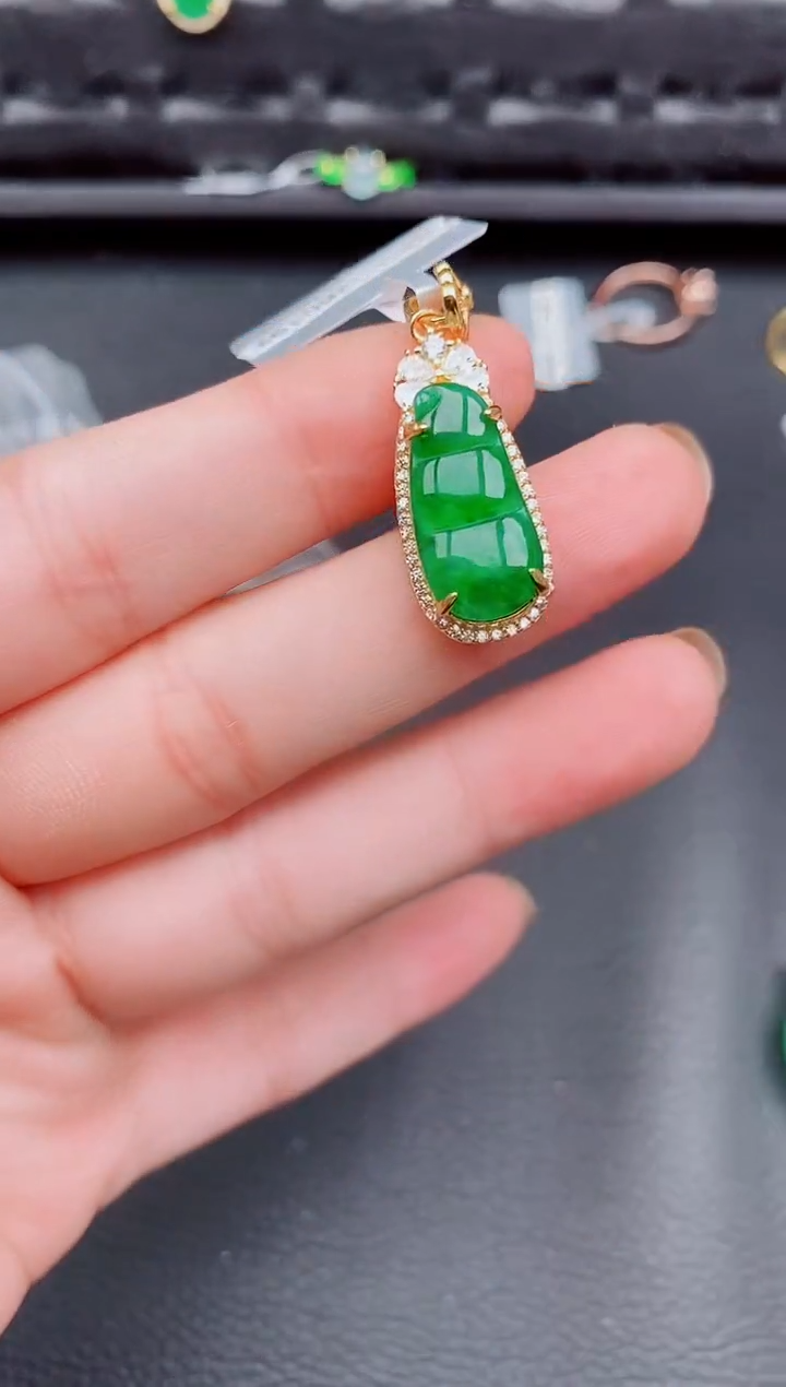 【闪购商品】翡翠颈饰银S925镶嵌天然a货翡翠370