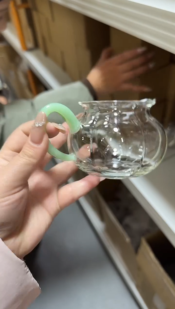 绿玉纳福公道杯   