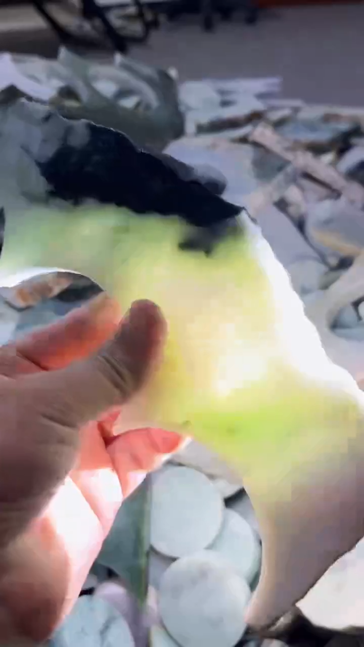 【闪购商品】翡翠挂件未镶嵌A货康壹139